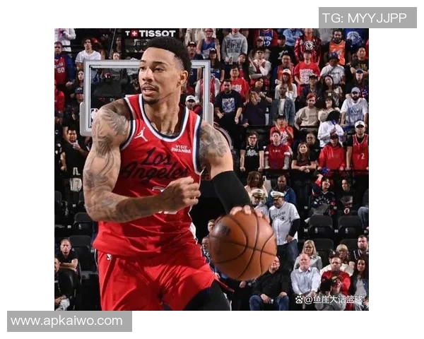 76人对快船比赛深度分析及双方近期状态对比探讨