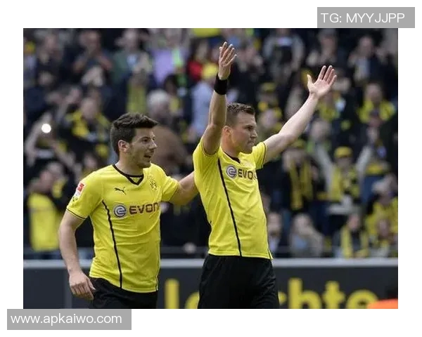 纽伦堡与奥格斯堡的激烈对决谁能笑到最后分析双方实力与战术布局 纽伦堡与奥格斯堡的激烈对决谁能笑到最后分析双方实力与战术布局